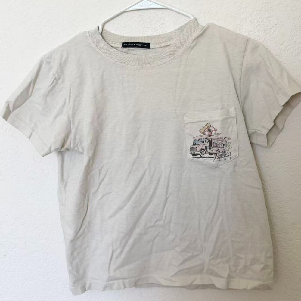 Brandy Melville graphics tee Women's White T-shirt